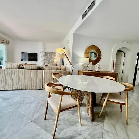 Cozy Townhouse With Sea View Marbella