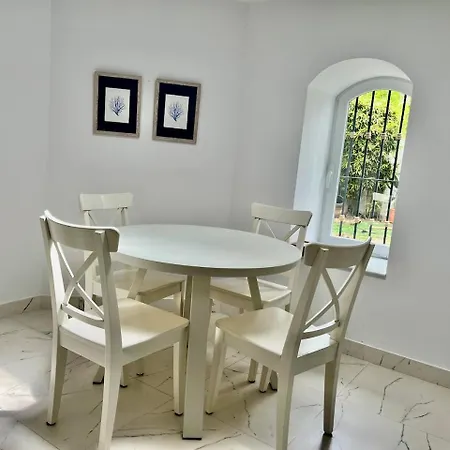Cozy Townhouse With Sea View Marbella